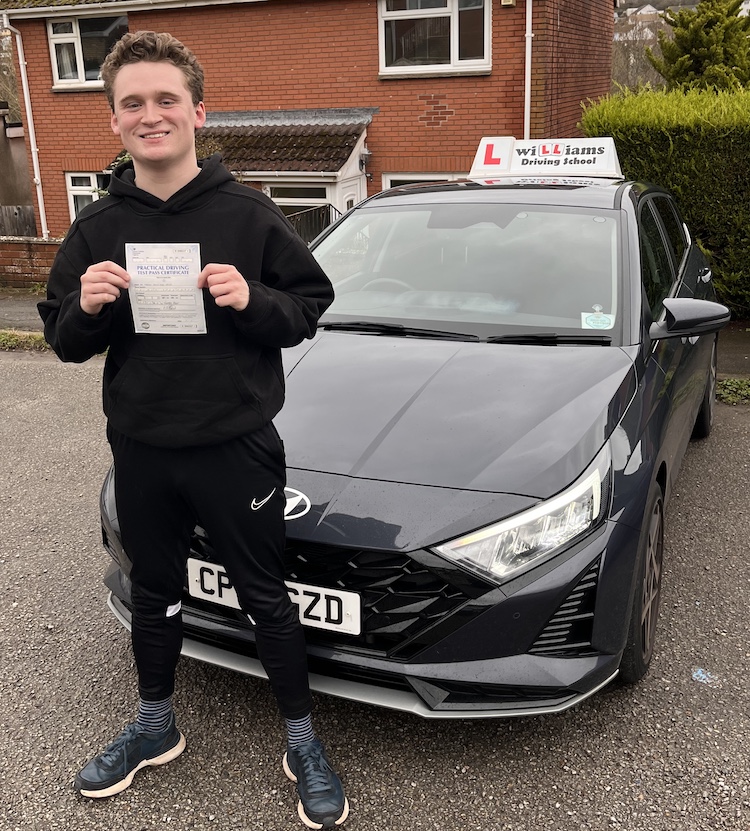 Tom from Teignmouth passed his practical driving test with Williams Driving School