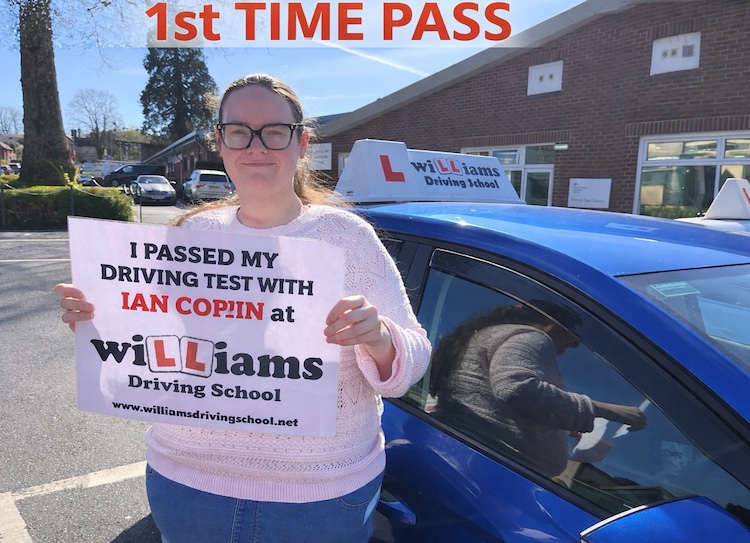 Jess Mellor from Teignmouth  passed her practical driving test with Williams Driving School