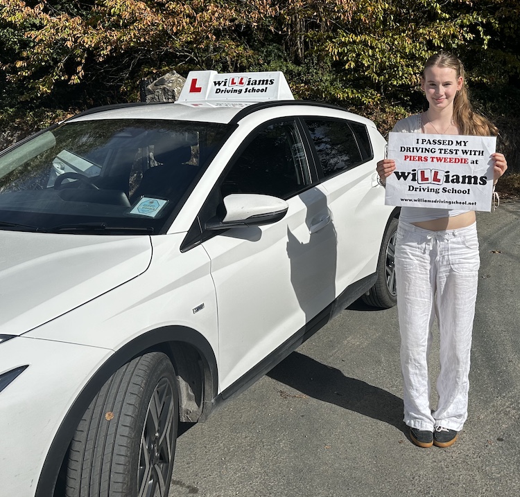 Tabitha Morris of Bovey Tracey passed her practical driving test with Williams Driving School